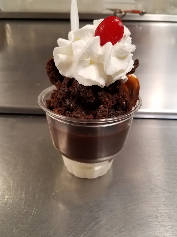 Fudge Brownie Sundae